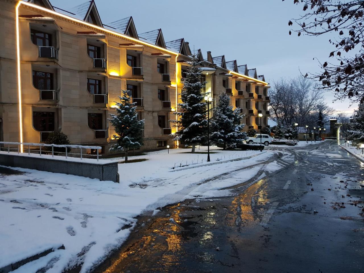 Gabala Yeddi Gozel Hotel ภายนอก รูปภาพ